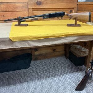 MOSSBERG 500C 20G. PUMP ACTION SHOTGUN.